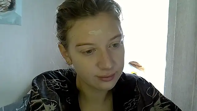 Snapshot of Lily_Ember chatting on October 3, 2025, 10:45 am Lily Ember online show from October 3, 2025, 10:45 am