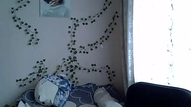 Snapshot of Lily_Ember chatting on October 13, 2025, 10:04 am Lily Ember online show from October 13, 2025, 10:04 am