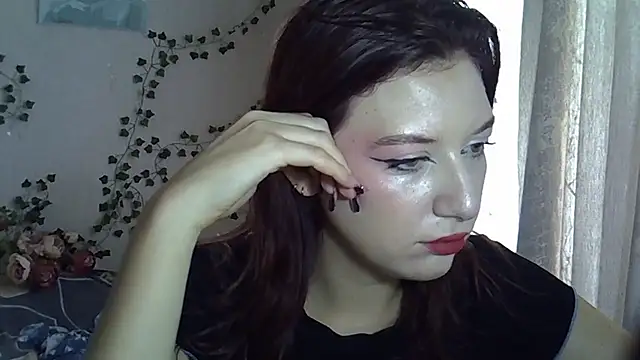 Snapshot of Lily_Ember chatting on October 14, 2025, 10:49 am Lily Ember online show from October 14, 2025, 10:49 am