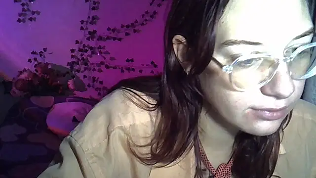 Snapshot of Lily_Ember chatting on October 15, 2025, 6:08 pm Lily Ember online show from October 15, 2025, 6:08 pm