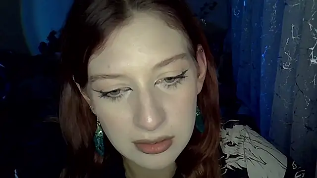 Snapshot of Lily_Ember chatting on November 11, 2025, 6:08 pm Lily Ember online show from November 11, 2025, 6:08 pm