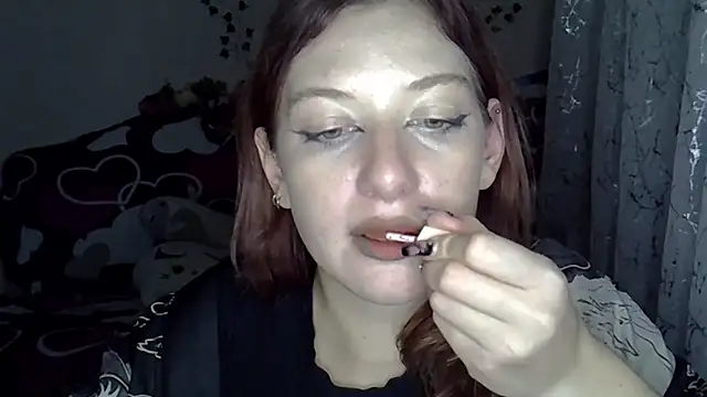 Snapshot of Lily_Ember chatting on November 12, 2025, 7:35 pm Lily Ember online show from November 12, 2025, 7:35 pm