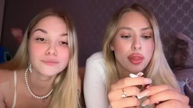 ChristyMarshall online show from November 13, 2025, 8:52 pm