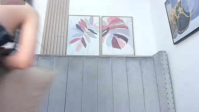 Anya Belth online show from September 28, 2025, 4:01 pm