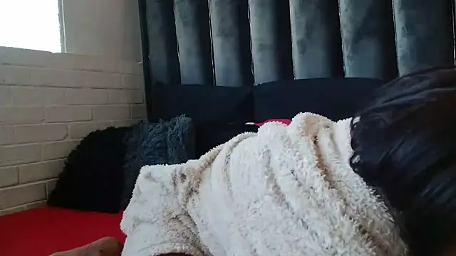 dark honeyx26 online show from November 13, 2025, 3:38 am