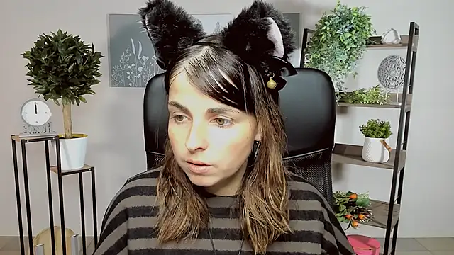 Snapshot of MartaEdams chatting on October 15, 2025, 6:02 am MartaEdams online show from October 15, 2025, 6:02 am