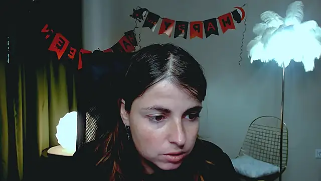 Snapshot of MartaEdams chatting on October 22, 2025, 7:30 am MartaEdams online show from October 22, 2025, 7:30 am