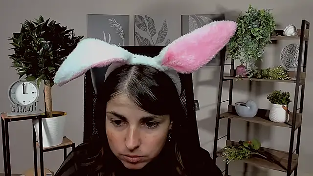 Snapshot of MartaEdams chatting on November 13, 2025, 6:23 am MartaEdams online show from November 13, 2025, 6:23 am