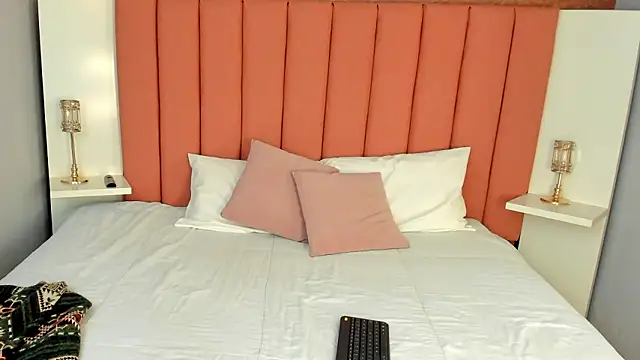 SamayRyann online show from March 24, 2026, 1:27 pm