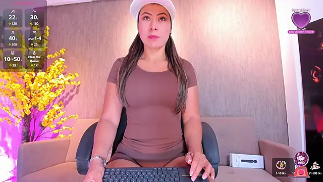 miacox 23 online show from October 15, 2025, 10:37 am