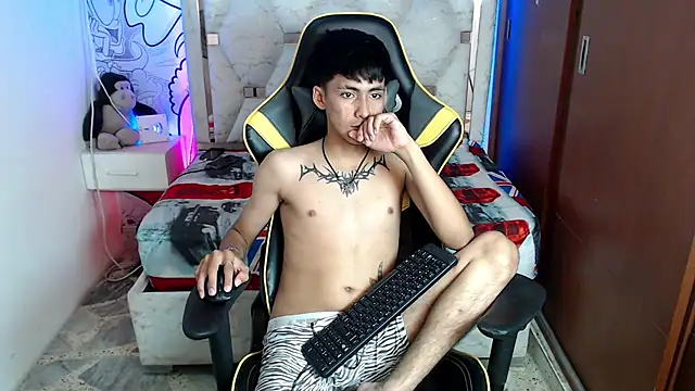 Snapshot of yiisu_ chatting on September 15, 2025, 6:08 pm yiisu online show from September 15, 2025, 6:08 pm
