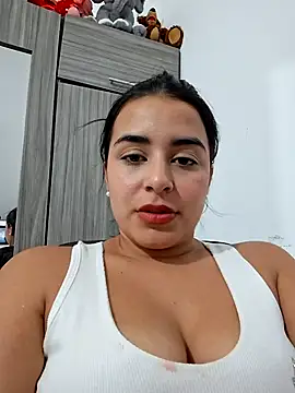 Snapshot of channell0 chatting on September 10, 2025, 4:56 am channell0 online show from September 10, 2025, 4:56 am