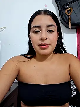 Snapshot of channell0 chatting on October 17, 2025, 6:05 am channell0 online show from October 17, 2025, 6:05 am