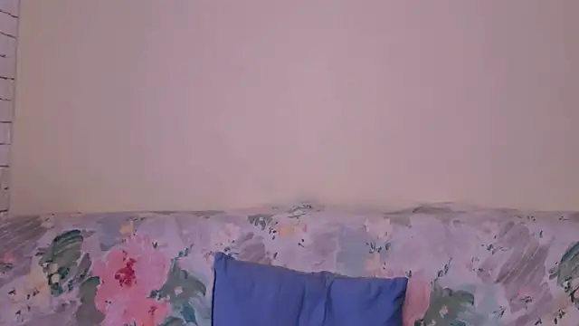 Elle Pearl  online show from January 18, 2026, 7:34 am