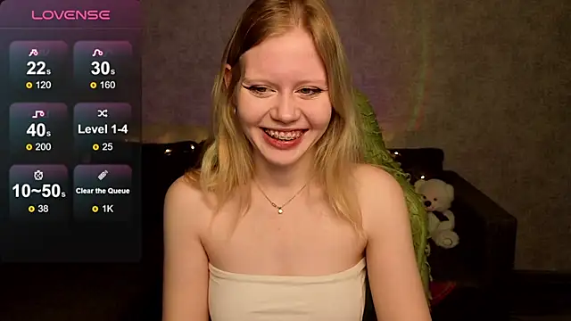 Wendy 228 online show from October 14, 2025, 1:17 am