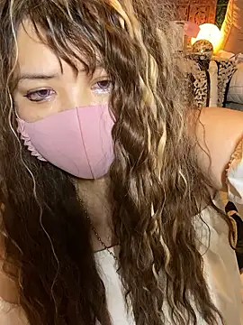 Snapshot of xoxLILxMELOxox chatting on October 11, 2025, 4:16 pm xoxLILxMELOxox online show from October 11, 2025, 4:16 pm