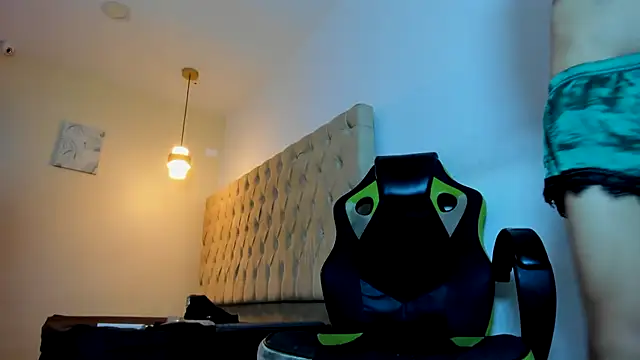 Snapshot of Darkknightx01 chatting on October 9, 2025, 8:18 pm Darkknightx01 online show from October 9, 2025, 8:18 pm