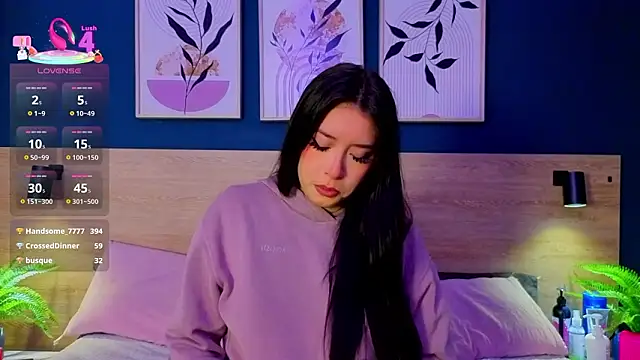 Snapshot of SarahMiler_ chatting on January 16, 2026, 1:04 pm SarahMiler online show from January 16, 2026, 1:04 pm