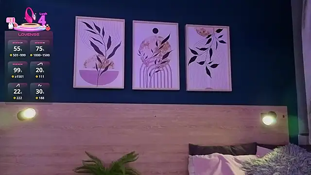 Snapshot of SarahMiler_ chatting on February 2, 2026, 11:53 am SarahMiler online show from February 2, 2026, 11:53 am