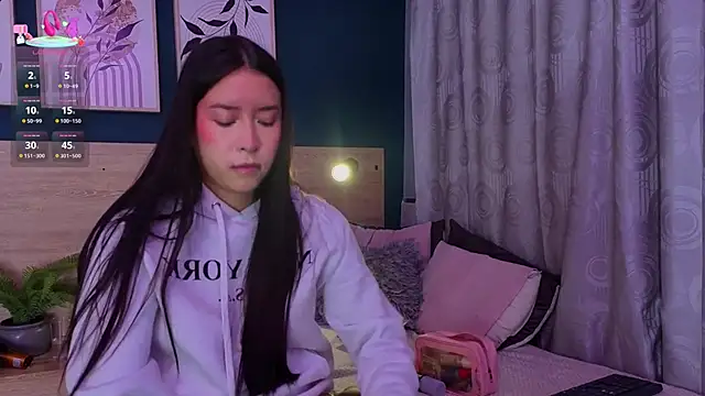 Snapshot of SarahMiler_ chatting on February 10, 2026, 11:47 am SarahMiler online show from February 10, 2026, 11:47 am