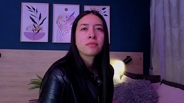 Snapshot of SarahMiler_ chatting on February 21, 2026, 11:11 am SarahMiler online show from February 21, 2026, 11:11 am