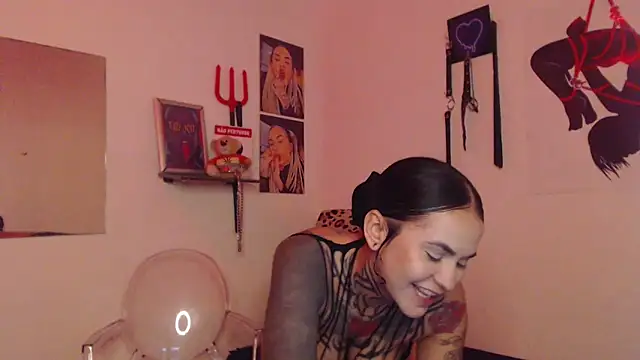 Sofia May online show from March 28, 2026, 9:58 pm