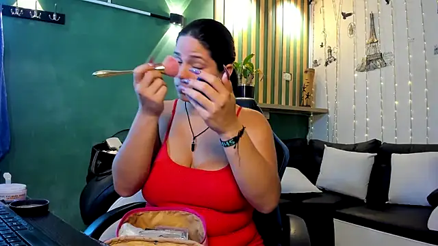 lucia ht online show from October 29, 2025, 3:53 am