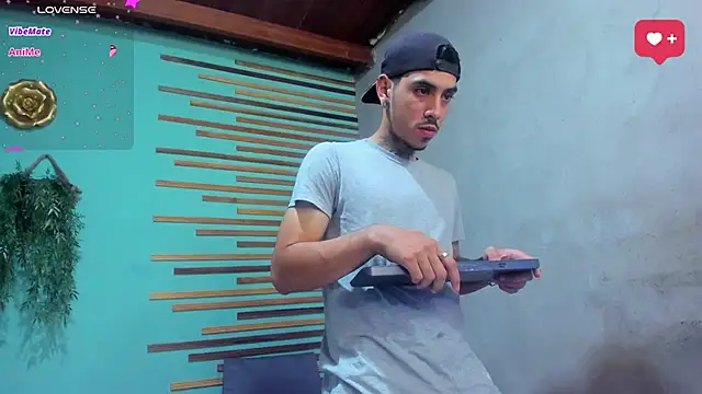 jharol cardonaa online show from October 29, 2025, 1:19 am