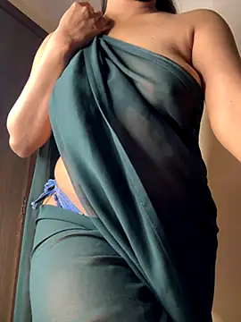 Snapshot of Cute-Sakhi chatting on October 22, 2025, 3:23 pm Cute-Sakhi online show from October 22, 2025, 3:23 pm