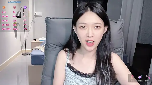 NiNi-baby520 online show from November 3, 2025, 7:31 am