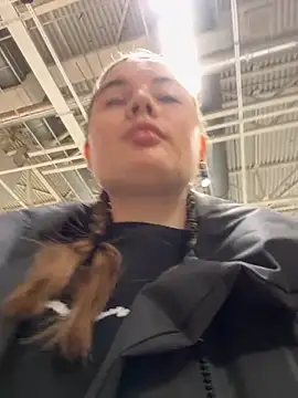 StephanieMur online show from September 30, 2025, 4:50 am