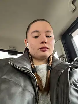 StephanieMur online show from November 24, 2025, 5:51 am