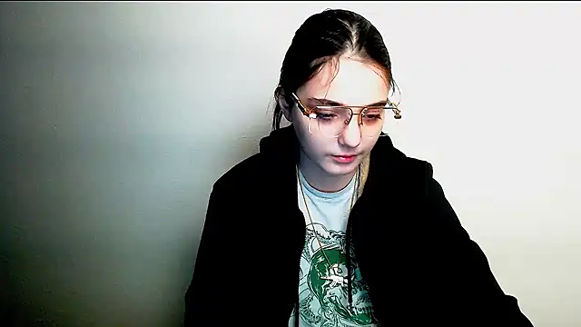 Sun Shine   online show from December 21, 2025, 3:24 am