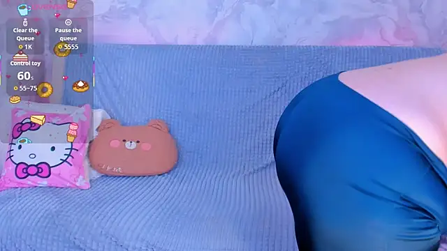 VanessaHayees online show from October 16, 2025, 6:20 pm