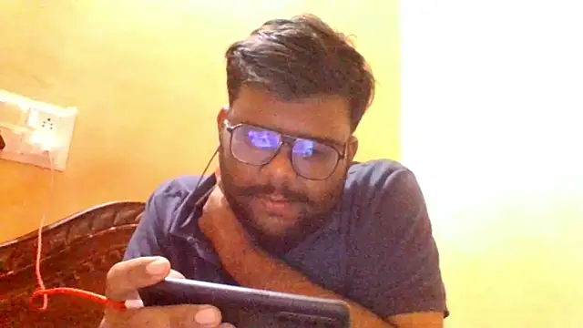 brownbear6 online show from November 4, 2025, 6:40 pm