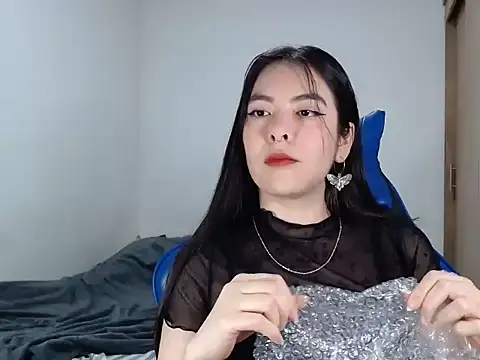 EloiseJun online show from November 29, 2025, 5:43 am