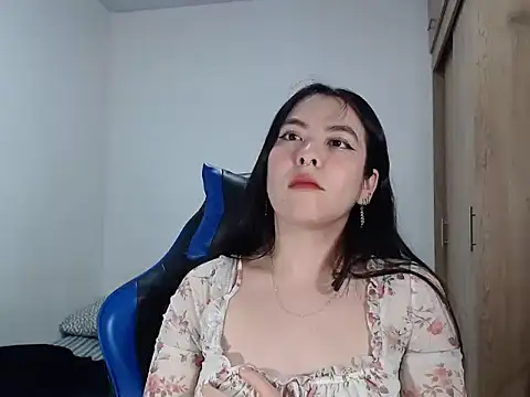 EloiseJun online show from January 10, 2026, 4:14 am