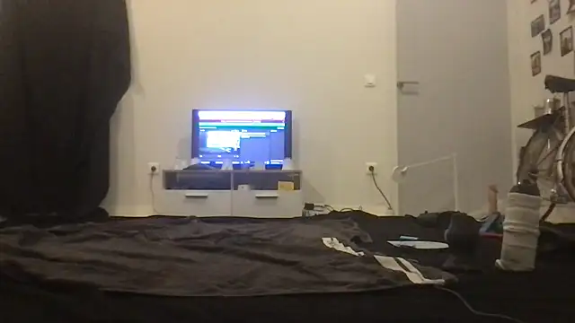 Zaak91190 online show from April 11, 2026, 11:31 pm