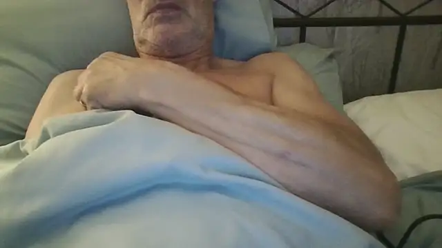 Snapshot of rogpb chatting on October 17, 2025, 10:23 pm rogpb online show from October 17, 2025, 10:23 pm