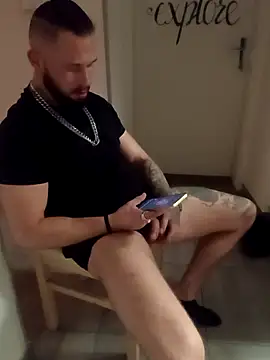 Barber33zk online show from November 14, 2025, 5:06 am