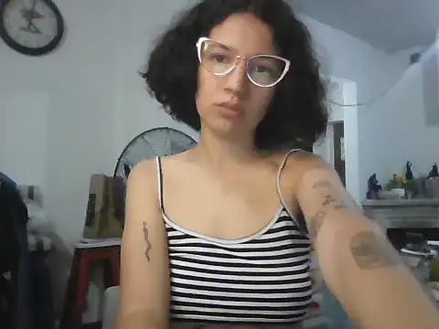 Snapshot of loliporomero chatting on September 29, 2025, 1:33 am loliporomero online show from September 29, 2025, 1:33 am