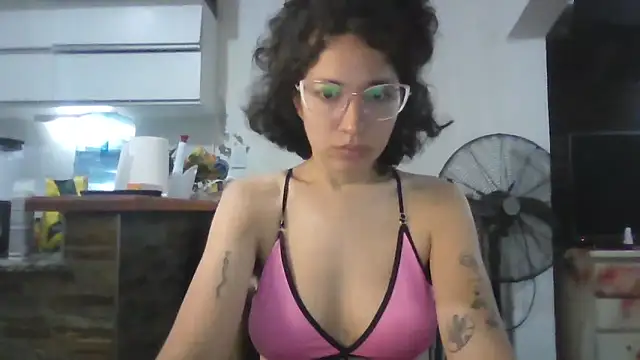 Snapshot of loliporomero chatting on October 24, 2025, 2:08 am loliporomero online show from October 24, 2025, 2:08 am