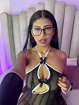 daphnevans online show from January 6, 2026, 12:36 am