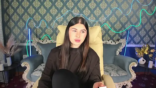 Neyla Charm online show from November 6, 2025, 8:10 pm