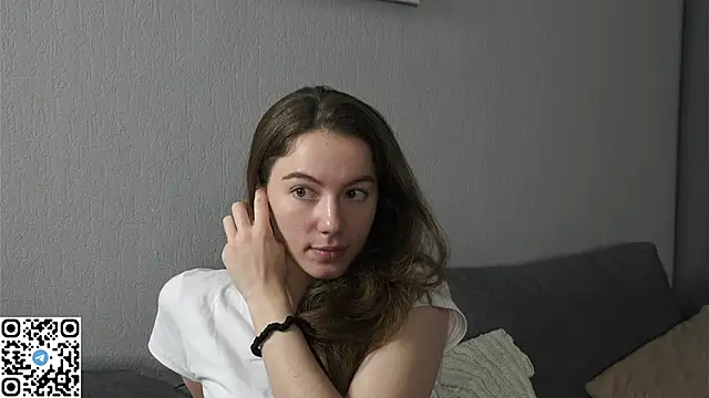 VeronaHerrin online show from September 20, 2025, 7:20 am