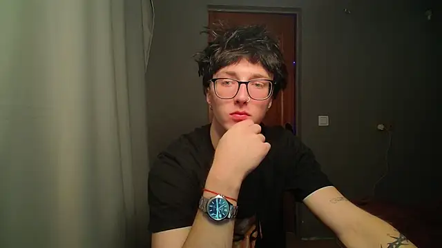 Snapshot of 8goat chatting on October 22, 2025, 8:08 pm 8goat online show from October 22, 2025, 8:08 pm