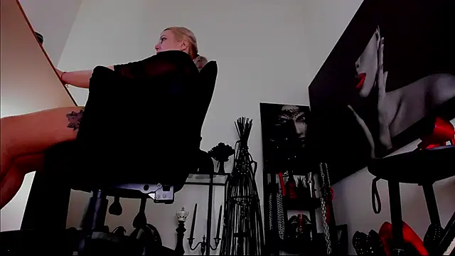 Snapshot of demisweet chatting on February 12, 2026, 5:35 am demisweet online show from February 12, 2026, 5:35 am