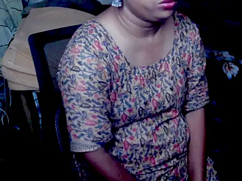 Snapshot of LushVamp chatting on October 18, 2025, 3:35 pm LushVamp online show from October 18, 2025, 3:35 pm