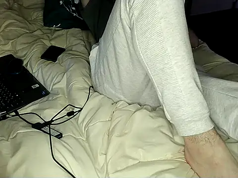 Snapshot of bul_boy chatting on February 26, 2026, 7:35 pm bul boy online show from February 26, 2026, 7:35 pm