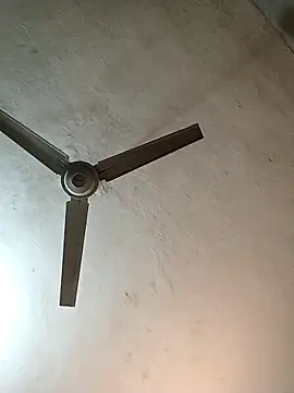 Snapshot of crees99 chatting on October 11, 2025, 2:11 am crees99 online show from October 11, 2025, 2:11 am